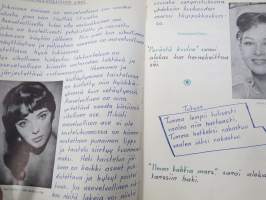 Sotilasmuistio (huom 2 kpl!) S.L. 1964-65 TurRtr viestimies varusmiesaikaisia muistoja ja piirroksia ym. varten tarkoitettu kirja, paljon tekstejä ja piirroksia