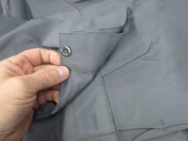 SA Peltipaita, täysin käyttämätön, kokomerkintä 852 HUOM! kyseessä on aito aikanaan armeijalle tehty tuote, ei ole uustuotantoa