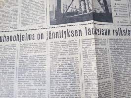 Neuvosto-Karjala, 3.10.1975 (ilmestynyt Petroskoissa); Pääjärvi - ystävyyden rakennustyömaa, Ansiomerkki &quot;Työuljuudesta&quot;, Sulo Jjuntunen - omaperäinen maisemamaalari
