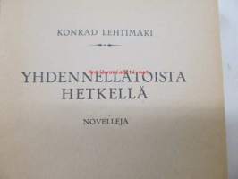 Yhdennellätoista hetkellä. Novelleja