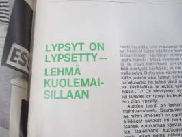 Auto ja Liikenne 1968 nr 10, sis. mm. seur. artikkelit / kuvat / mainokset; Kansikuva AMX, Champion Turbotulppa, Thai International, Autoilijan veroprässi, Austin
