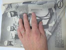 Auto ja Liikenne 1968 nr 10, sis. mm. seur. artikkelit / kuvat / mainokset; Kansikuva AMX, Champion Turbotulppa, Thai International, Autoilijan veroprässi, Austin