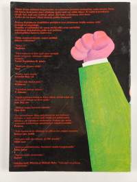 Teekkarihirnu : sata vuotta teekkarihuumoria