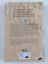 Lainaa vain : romaani