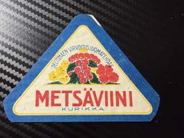 Metsäviini Kurikka -etiketti