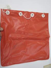 Ilta-Sanomat - Mukava tapa -1970-luvun mainosesine / puhallettava tyyny / rantakassi