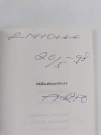 Perhosensydämiä : tankarunoja (signeerattu, tekijän omiste)