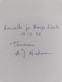 Tuplaelämä jäillä (signeerattu, tekijän omiste)