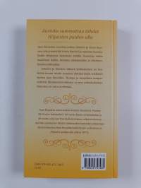 Aurinko sammuttaa tähdet ; Hiljaisten puiden alla