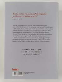 Yhä katselen pilviä : Elvi Sinervon elämä