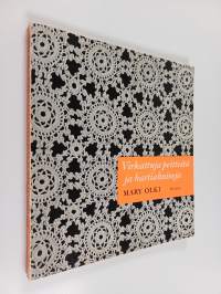 Virkattuja peitteitä ja hartiahuiveja