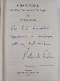 Champagne : the wine, the land and the people (signeerattu)