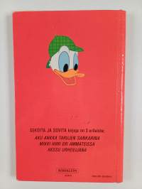 Aku Ankka tarujen sankarina