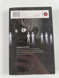 Titaanien sota - Attack on titan 15