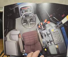 FORD  40- sarjan traktori myyntiesite