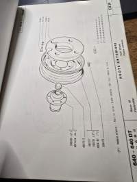 FIAT 640 TRAKTORIN VARAOSALUETTELO.