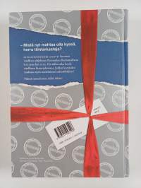 Alivaltiosihteerin virallinen juhlakirja : solmiokolmikon parhaat 1990-2010