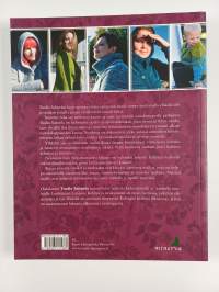 Neulo saumattomasti ylhäältä alas : istuvat hihat uudella tekniikalla