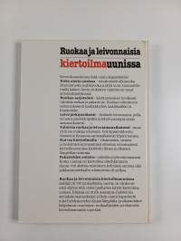 Ruokaa ja leivonnaisia kiertoilmauunissa