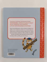 Tahvo ja Bella hernerokkasumussa