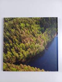 Lähiretkiä : matkaopas pääkaupunkiseudulle