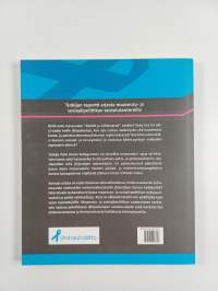 Syrjässä syrjäytyneet : pelon sosiaalipolitiikka ja verkostoyhteistyön mahdollisuudet maaseudulla