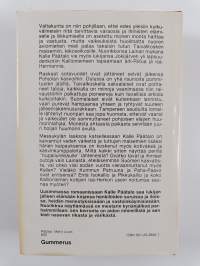 Nuorikkoa näyttämässä