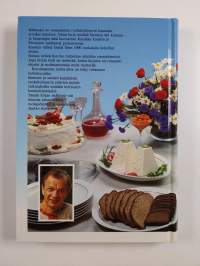 Kotomaamme ruoka-aitta : Suomen, Karjalan ja Petsamon pitäjäruoat