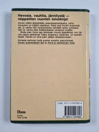 Anne ratsastuskilpailuissa