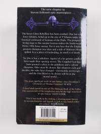 The bonehunters : a tale of the Malazan book of the fallen