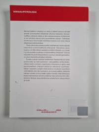 Uhka vai mahdollisuus : moniammatillista yhteistyötä kehittämässä