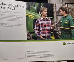 John Deere 5-serien 70 till 100 hk (51 till 74 kW) traktor försäljningsbroschyr -myyntiesite