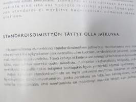 Rakennustaide ja standardi - Jälleenrakentamisen ydinkysymyksiä - Suomen Arkkitehtiliitto, kirjallinen asu: Mika Waltari, erittäin harvinainen