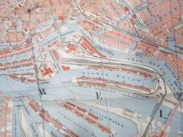 Richter´s Hamburg - Altona und Umgegend. Mit einem grossen Stadtplan und zahlreichen Karten und Plänen. -matkaopas + kartta