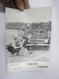 Volvo Viesti 1958 nr 3, Kansikuva kuvannut Matti Pitkänen, Volvo juhli Oulussa, BM puimuri MST 52, Volvo Jyväskylän Suurajoissa, Titaani, Uusi PV 544 -asiakaslehti