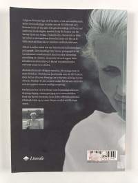 Barnet som kunde flyga : om medveten moderlighet