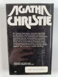 Murhenäytelmä kolmessa näytöksessä