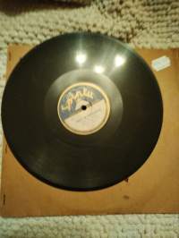 Sointu 911, Olavi Virta : Tähti ja meripoika/Linda v. 1947