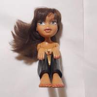 Nukke vanha tyttönukke n.30 cm Bratz