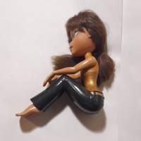 Nukke vanha tyttönukke n.30 cm Bratz