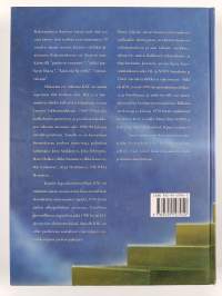 Kaksi askelta edellä : Kokoomuksen nuorten liiton historia 1928-96