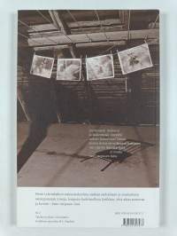 Runoja : varpusen luita (signeerattu, tekijän omiste)