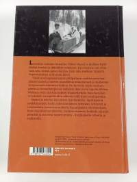 Se minkä jaksat kantaa : karjalaisten naisten ja miesten elämäkertoja
