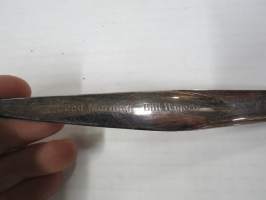 Billl Hagerty - Good Morning - Tapio Wirkkala -paperiveitsi / kirjeenavaaja, tunnetun ja vaikutusvaltaisen amerikkalaisen republikaanisenaattorin lahjoitus