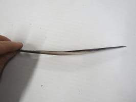 Billl Hagerty - Good Morning - Tapio Wirkkala -paperiveitsi / kirjeenavaaja, tunnetun ja vaikutusvaltaisen amerikkalaisen republikaanisenaattorin lahjoitus