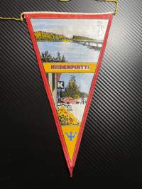 Hiidenvesi -matkailuviiri, iso koko / souvenier pennant