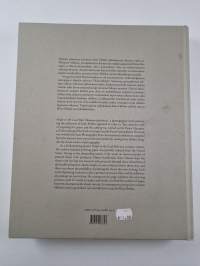 Valokuvia, Photographs