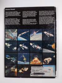 Avaruusatlas : Kuun kartasto ; Ihminen Kuussa