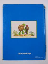 Konrad ajaa pyörällä