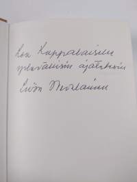 Musta sinfonia : jännitysromaani (signeerattu, tekijän omiste)